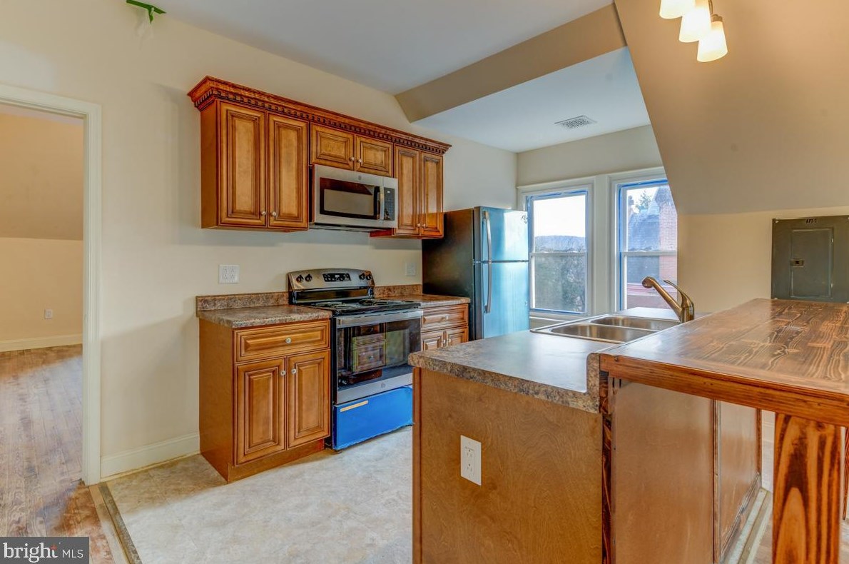 610 5 St, Reading PA  19601-2311 exterior