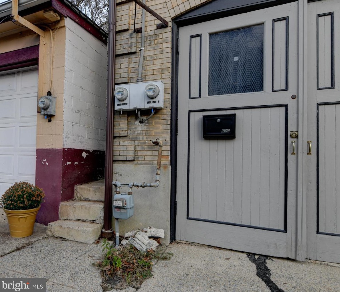 610 5 St, Reading PA  19601-2311 exterior