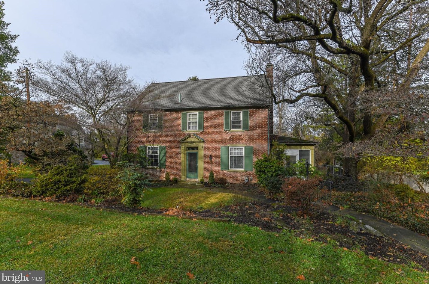 1415 Rose Virginia Rd, Reading, PA 19611-1737