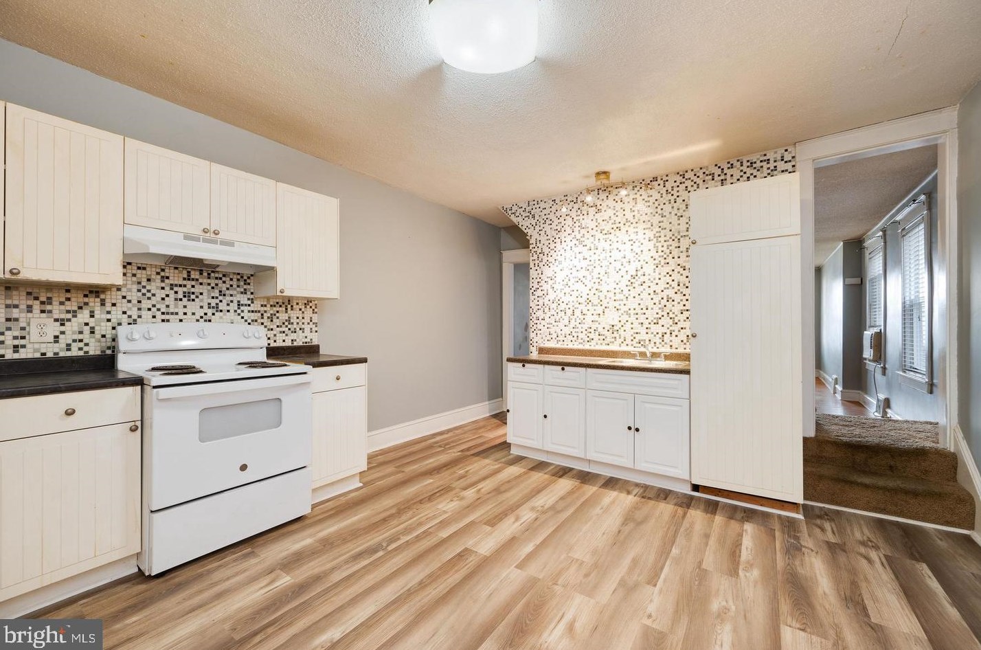 42 Carroll St, Reading, PA 19611