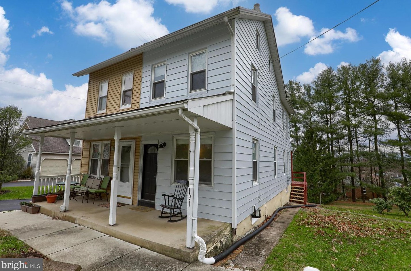 191 W Madison St, Hummels Store, PA 19540