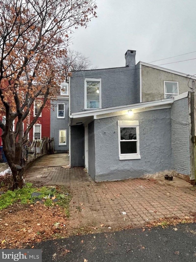 426 7th St, Reading PA  19602-2413 exterior