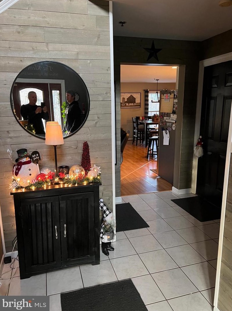 35 Ruth Ave, Wernersville, PA 19565-1225