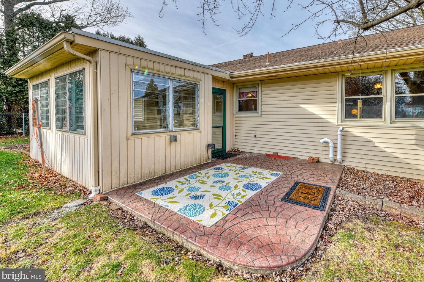 3016 Merritt Pkwy, Reading PA  19608-1014 exterior