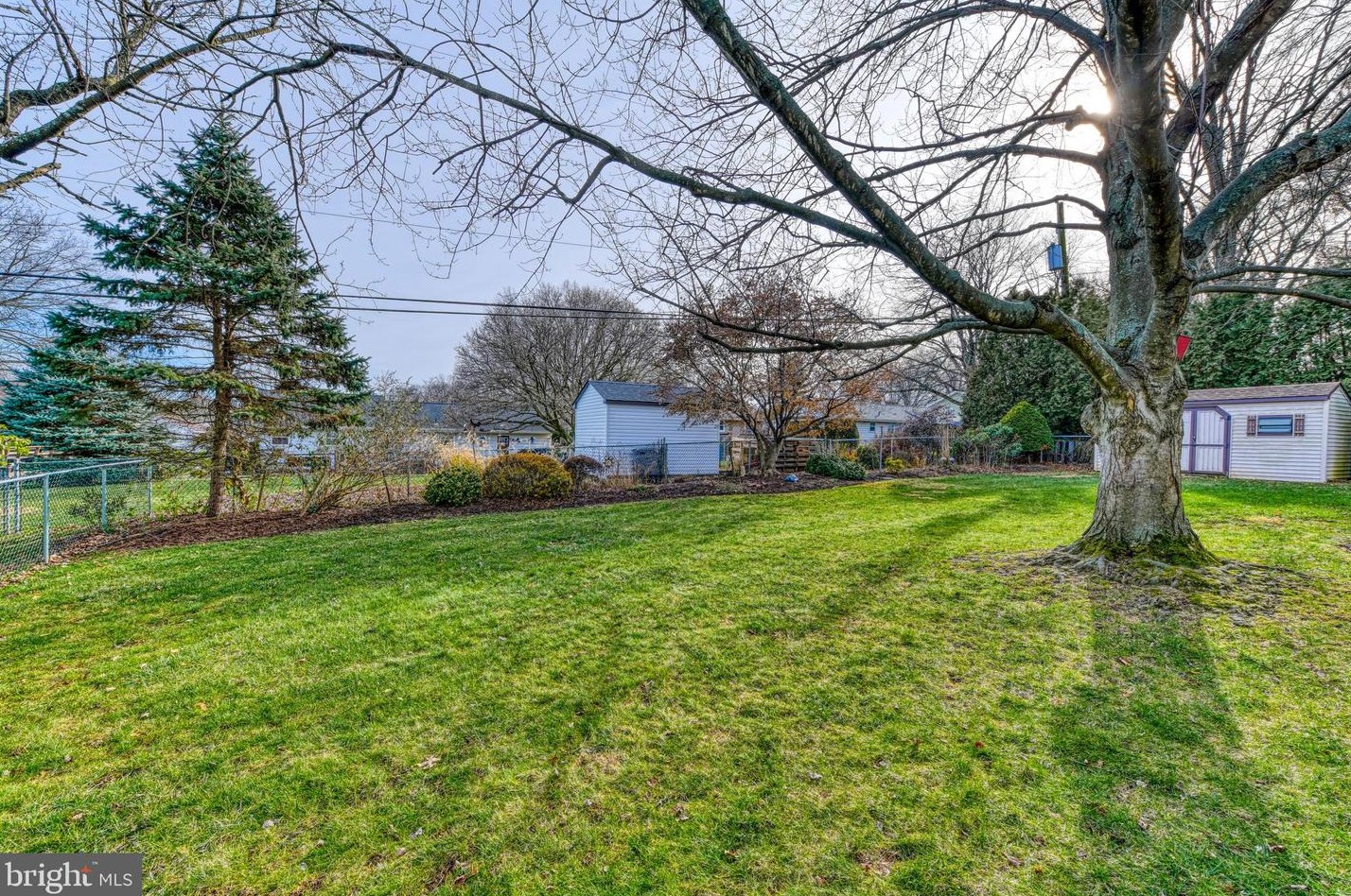 3016 Merritt Pkwy, Reading PA  19608-1014 exterior