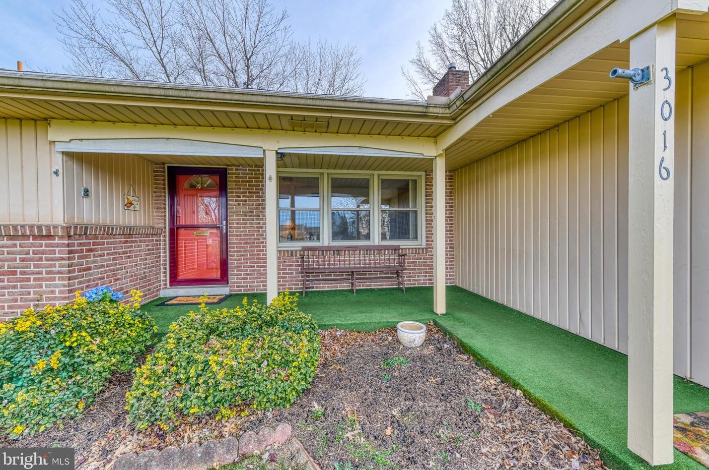 3016 Merritt Pkwy, Reading PA  19608-1014 exterior