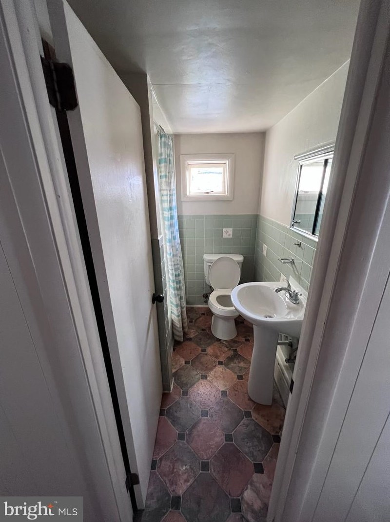 1014 10th St, Reading PA  19604-2257 exterior