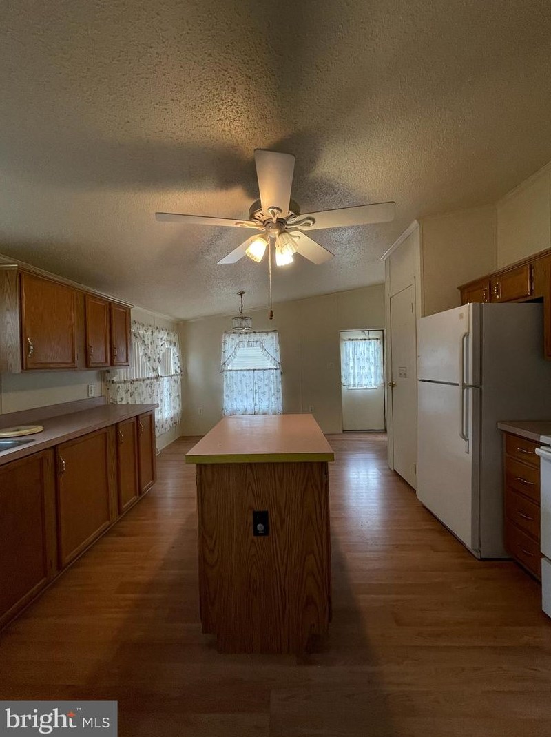 210 Union St, Douglassville, PA 19518-9793