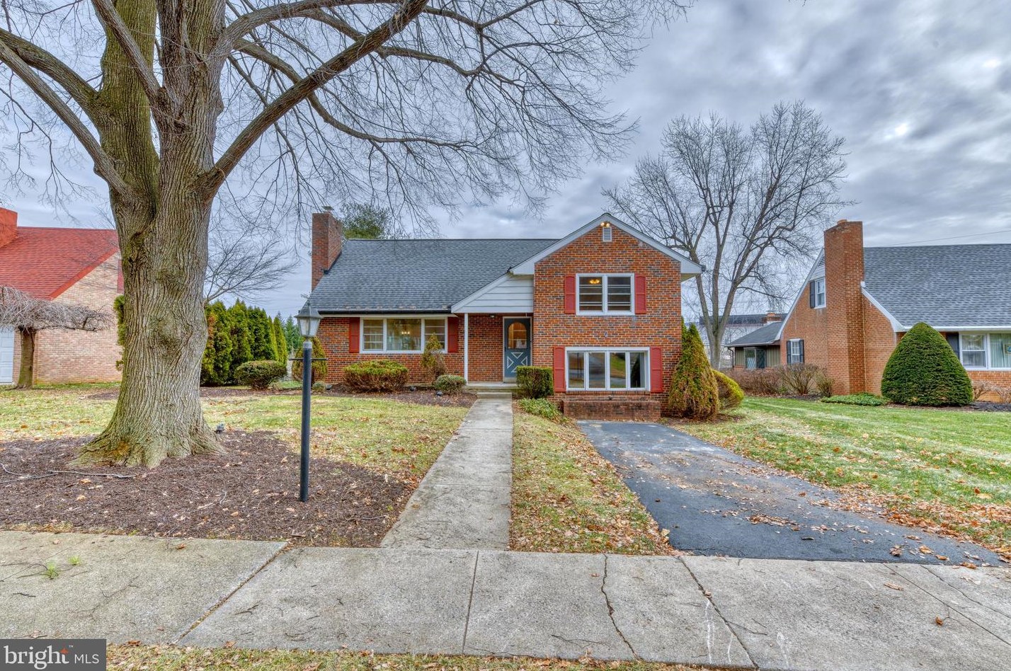 910 Lehigh St, Reading, PA 19601-1330