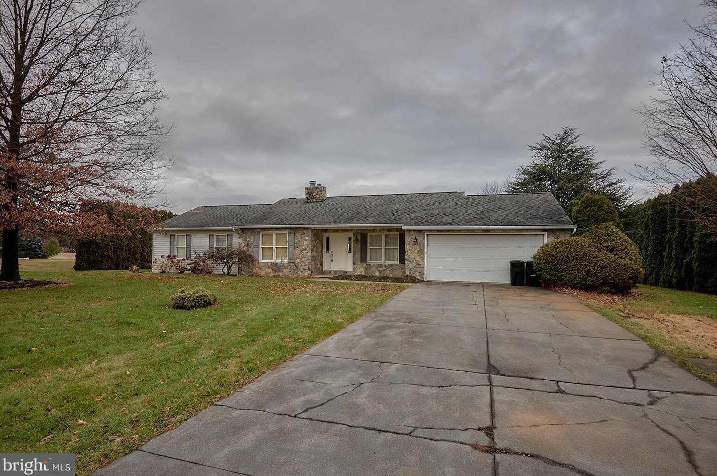 1013 Park Rd, Dauberville, PA 19533