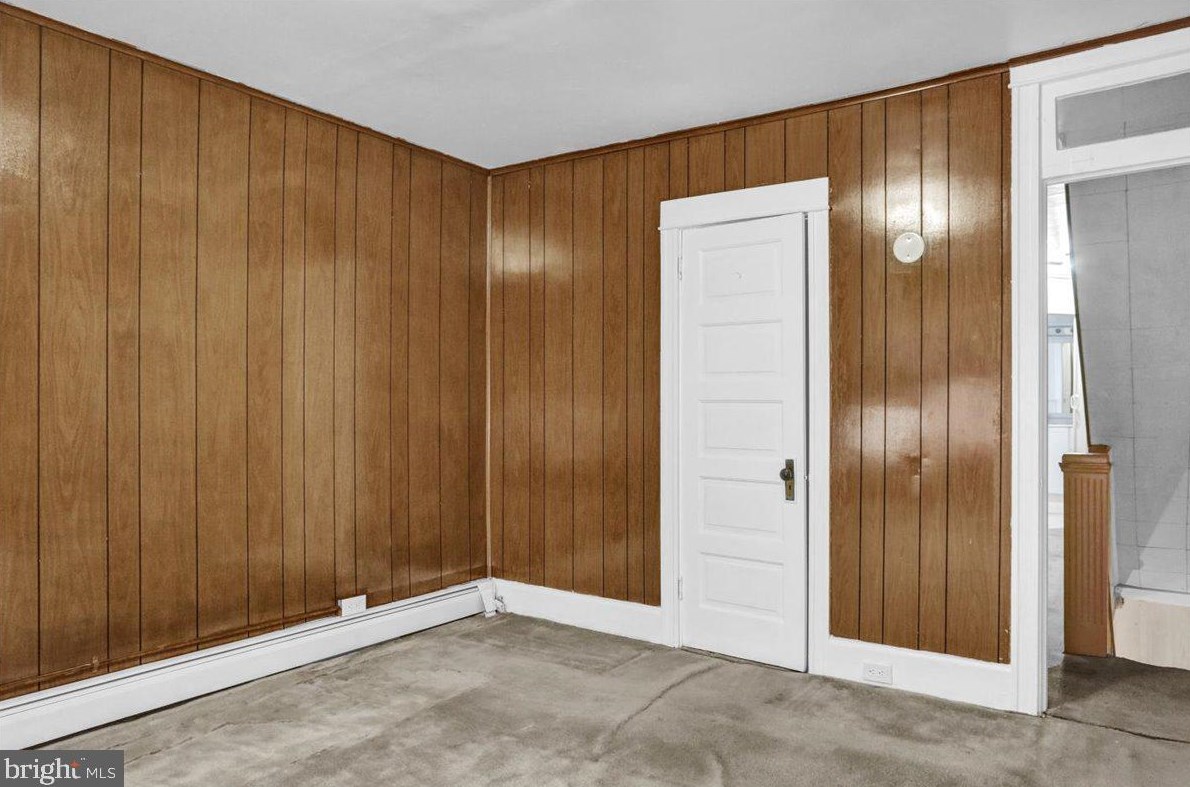 331 Douglass St, Reading PA  19601-2037 exterior