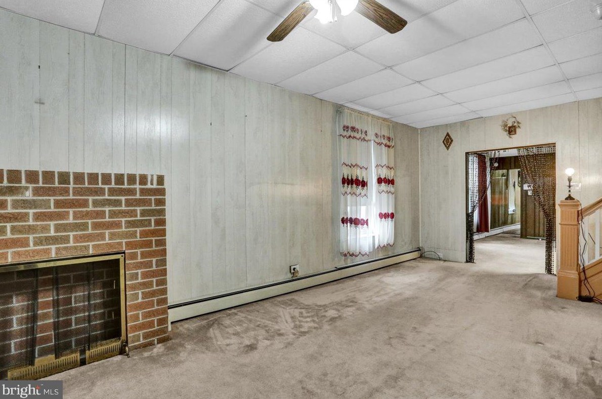 331 Douglass St, Reading PA  19601-2037 exterior