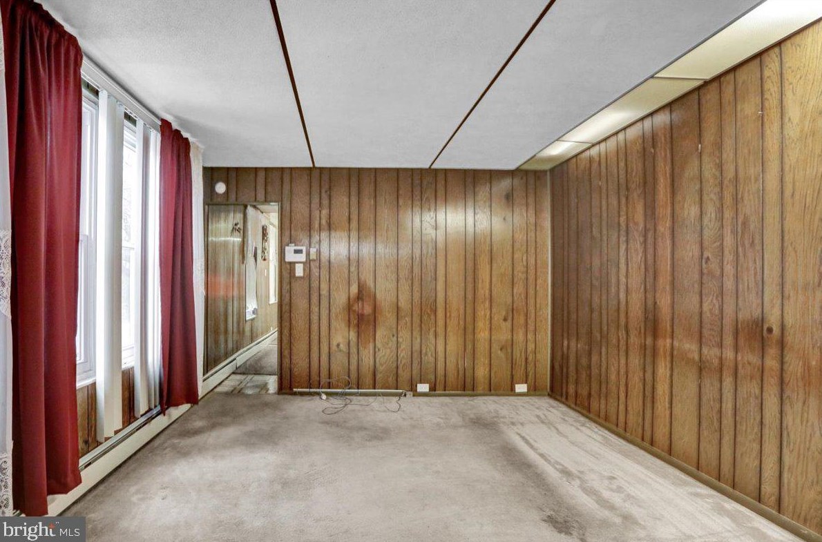 331 Douglass St, Reading PA  19601-2037 exterior