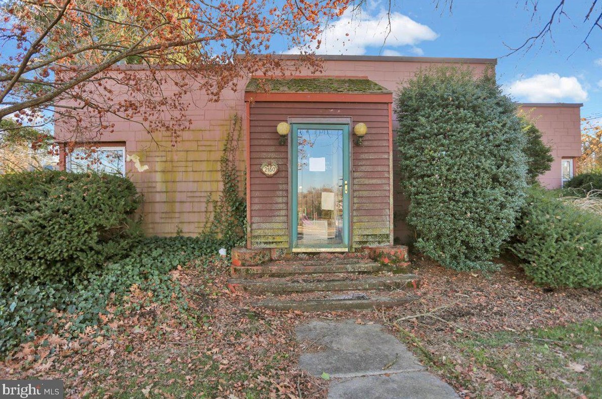 2180 Garfield Ave, Reading, PA 19609-2011
