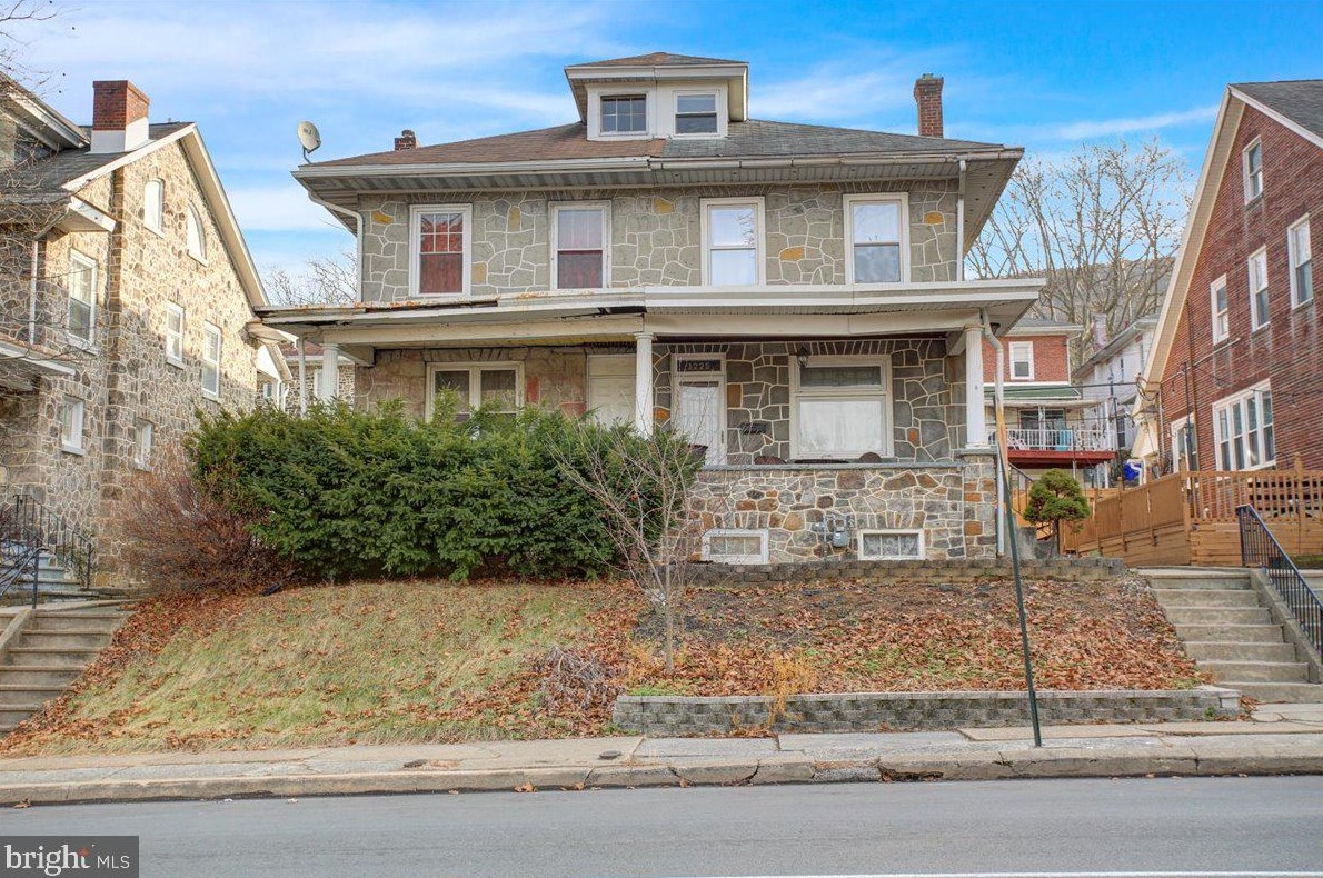 1225 13th St, Reading, PA 19604-2018