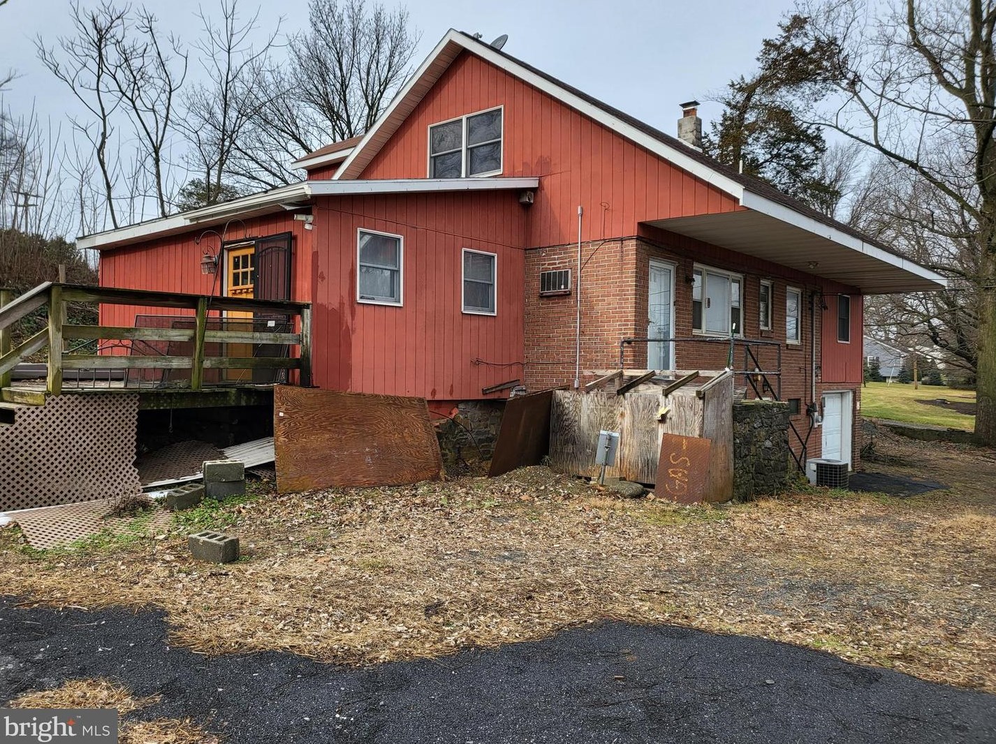 136 Dries Rd, Reading PA  19605-9239 exterior