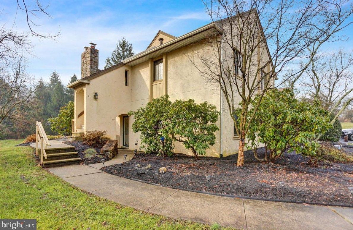 40 Muirfield Dr, Reading, PA 19607-3355