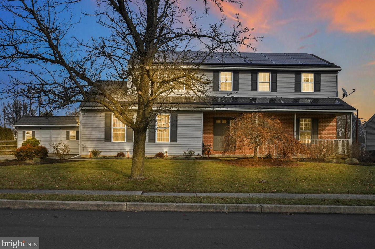 312 Carriage Dr, Wernersville, PA 19565-9462