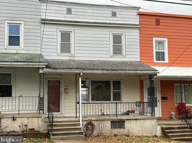 502 S 5th St, Moselem, PA 19526