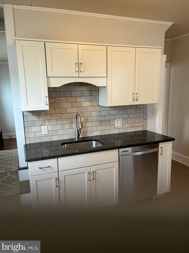 1521 Delaware Ave, Reading PA  19610-2125 exterior