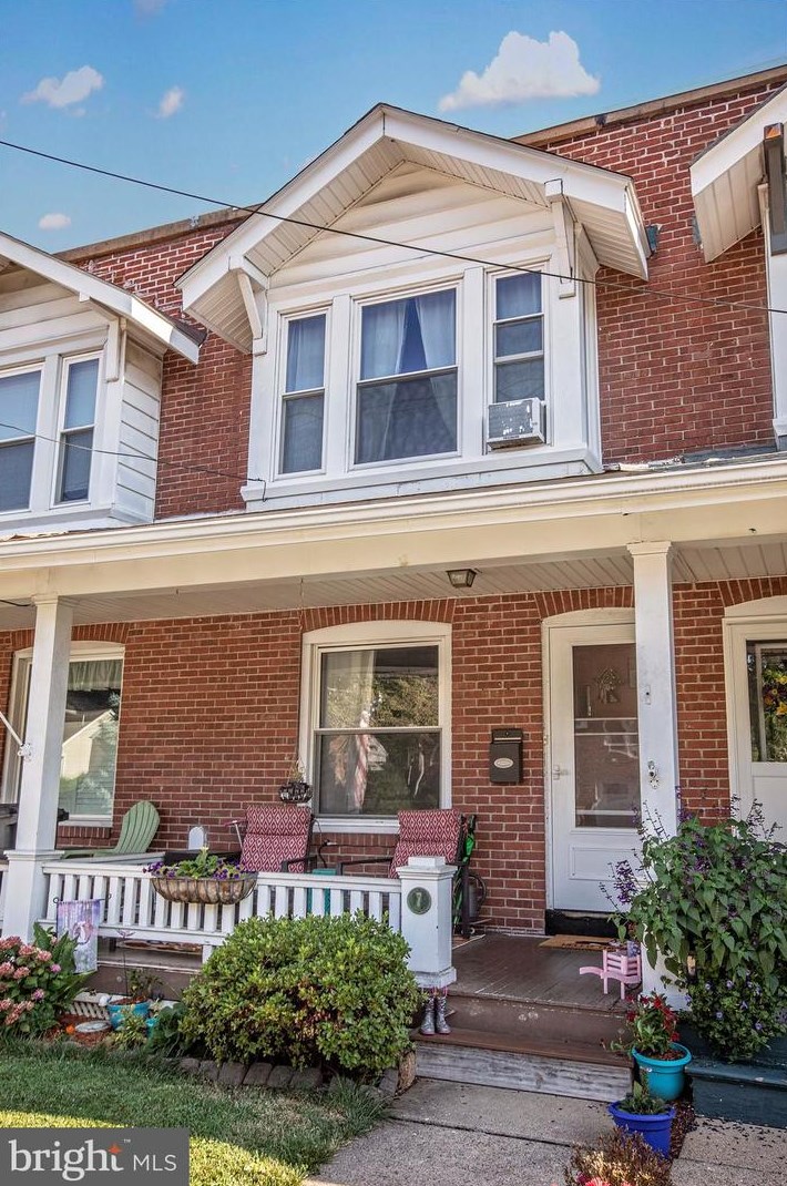 7 Broad St, Reading, PA 19607-2713