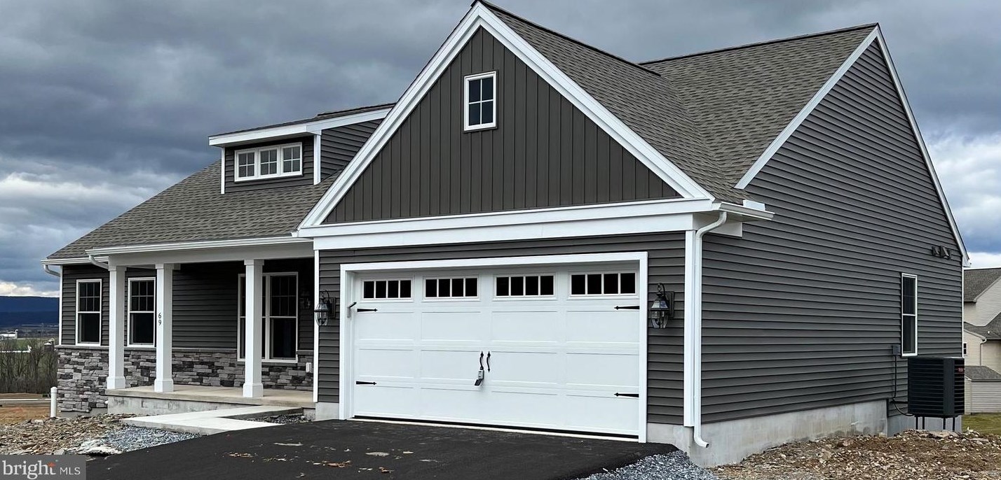 69 Clover Dr #73, Reistville, PA 17067