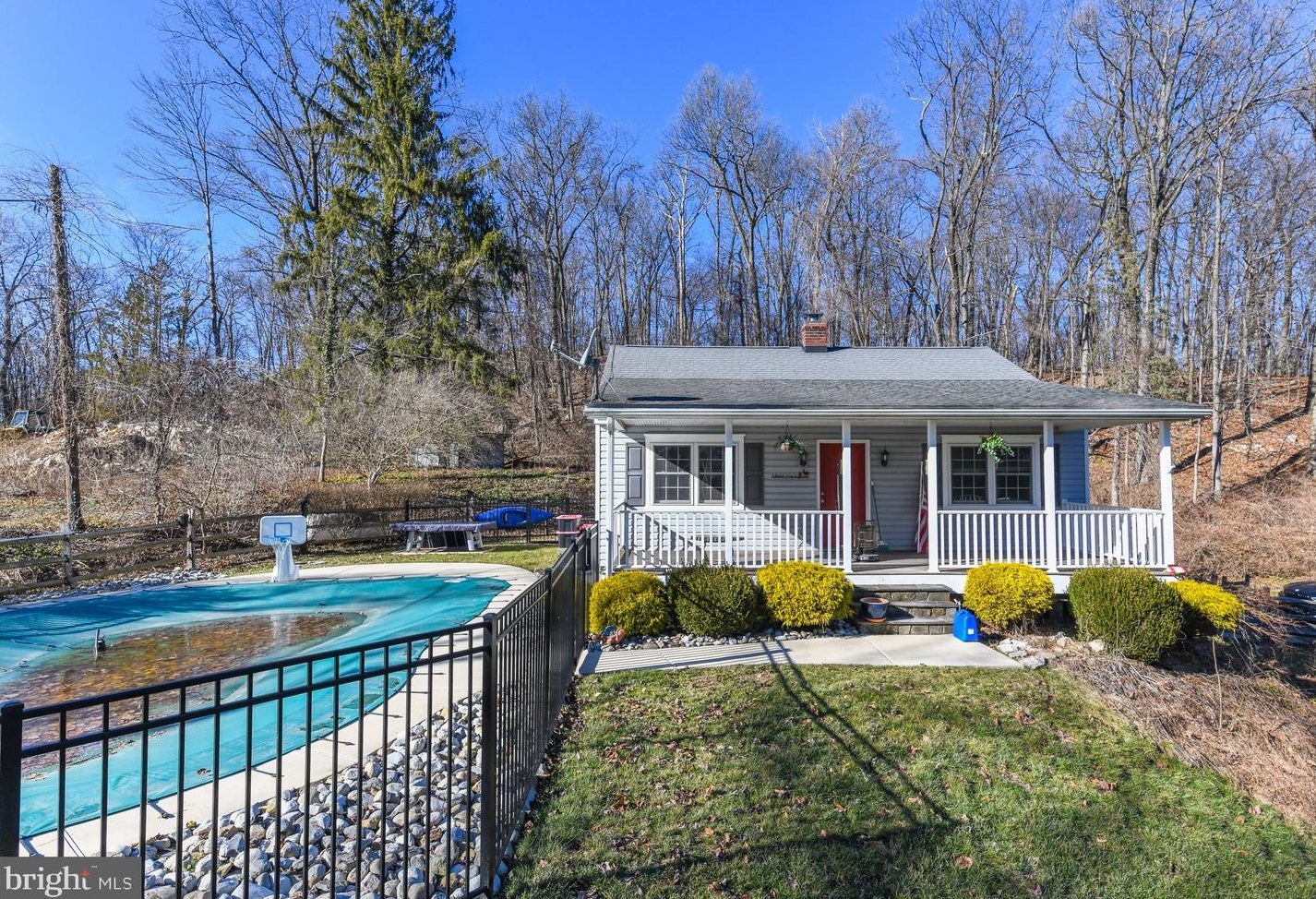 3088 Pricetown Rd, Spring Valley, PA 19560