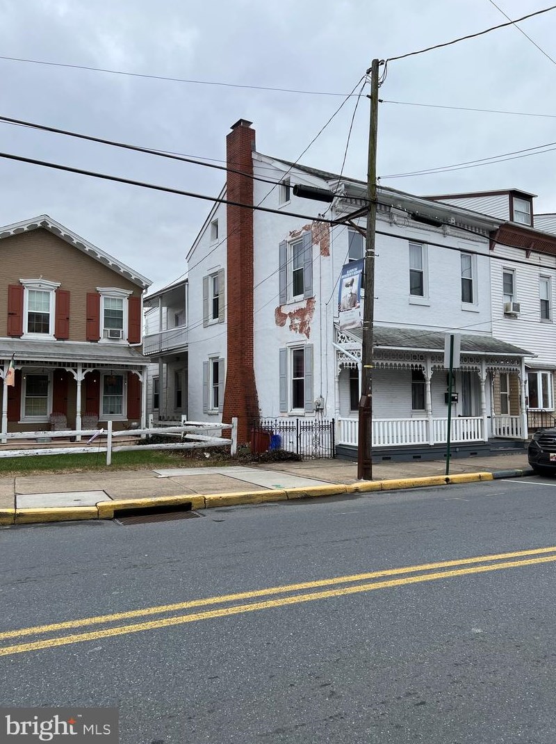 250 State, Moselem, PA 19526