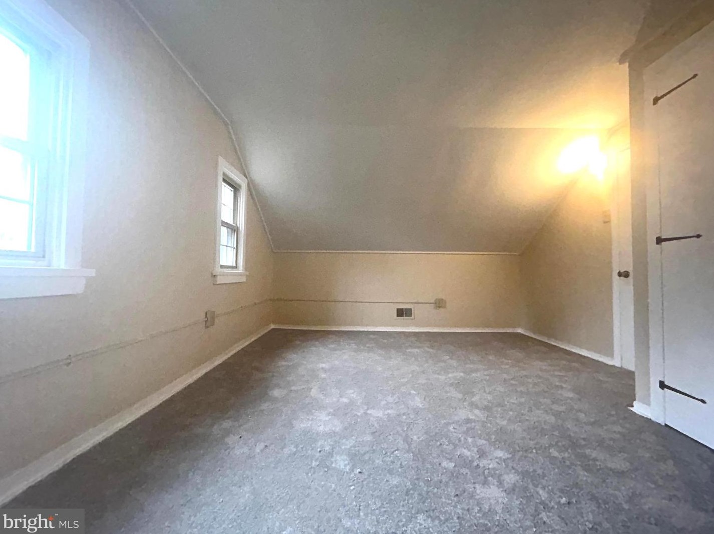 211 Taft Ave, Reading PA  19605-2123 exterior
