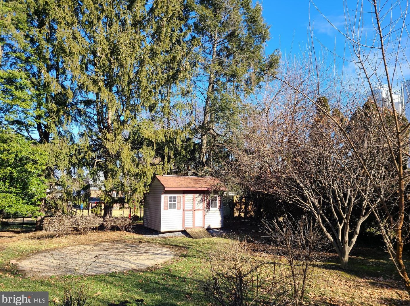 211 Taft Ave, Reading PA  19605-2123 exterior