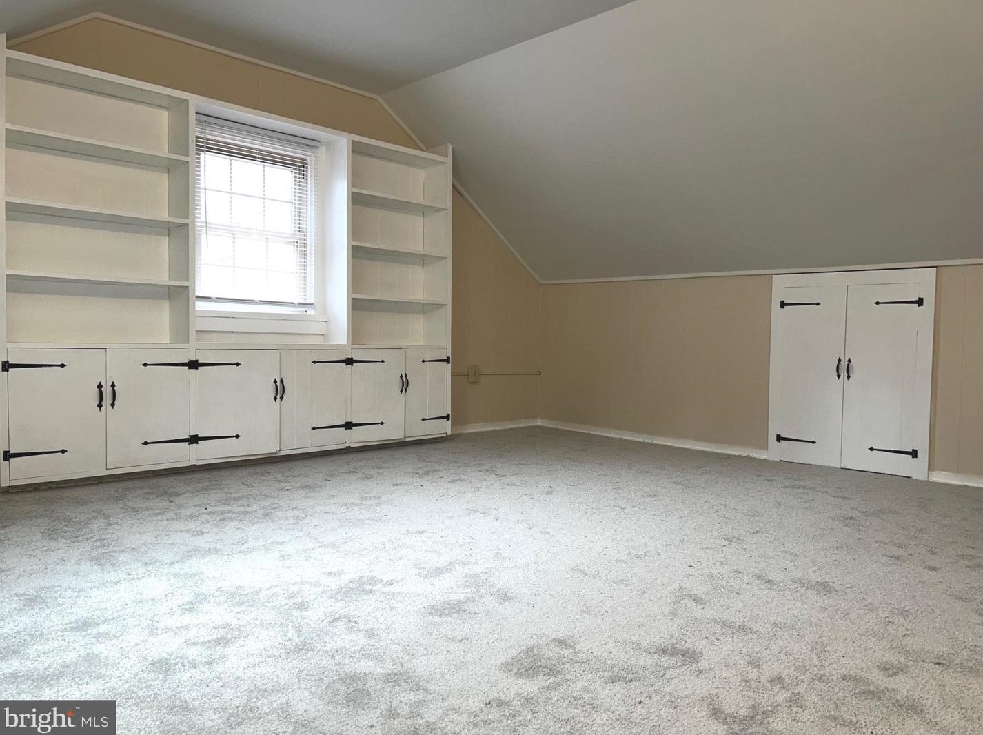 211 Taft Ave, Reading PA  19605-2123 exterior