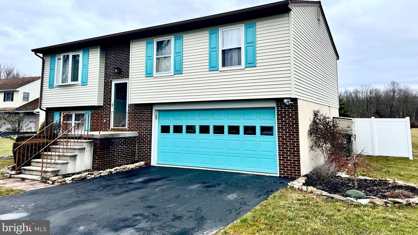 181 Bertolet Mill Rd, Basket, PA 19547-8743