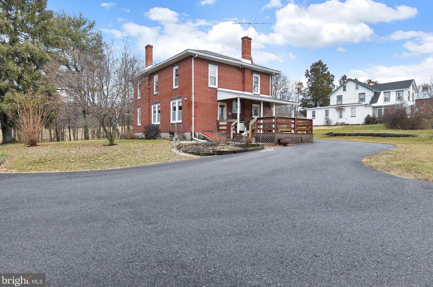 1127 W Leesport Rd, Dauberville, PA 19533