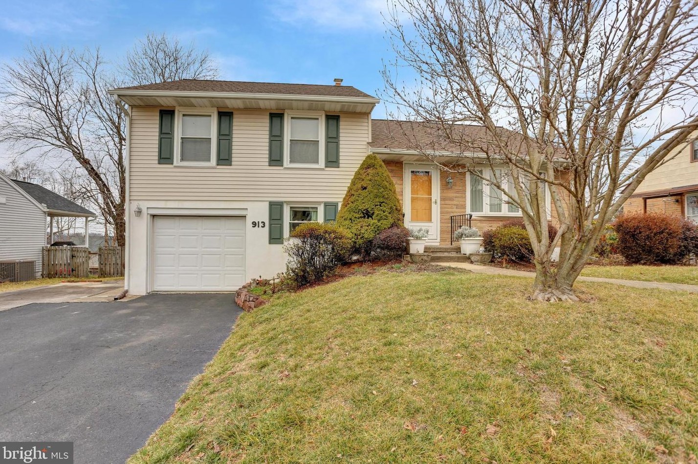 913 Belair Ave, Reading, PA 19607-3127