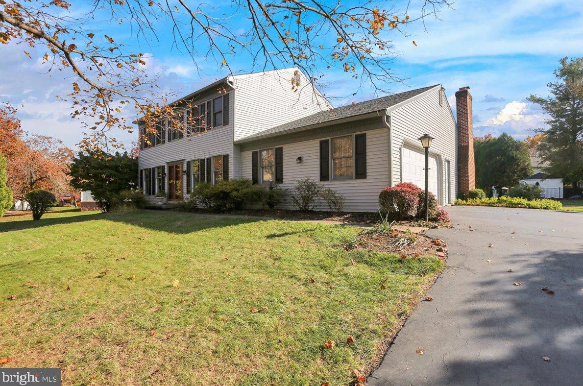 6 Plymouth Pl, Reading, PA 19610-2611