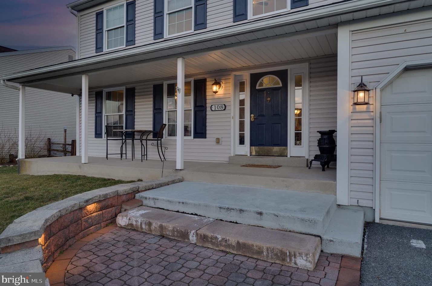 108 Clearview Dr, Reading, PA 19608-9564