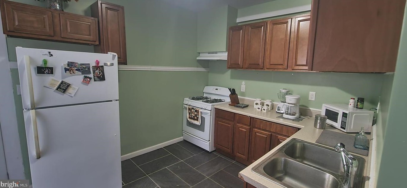 218 2nd St, Reading, PA 19607-2706