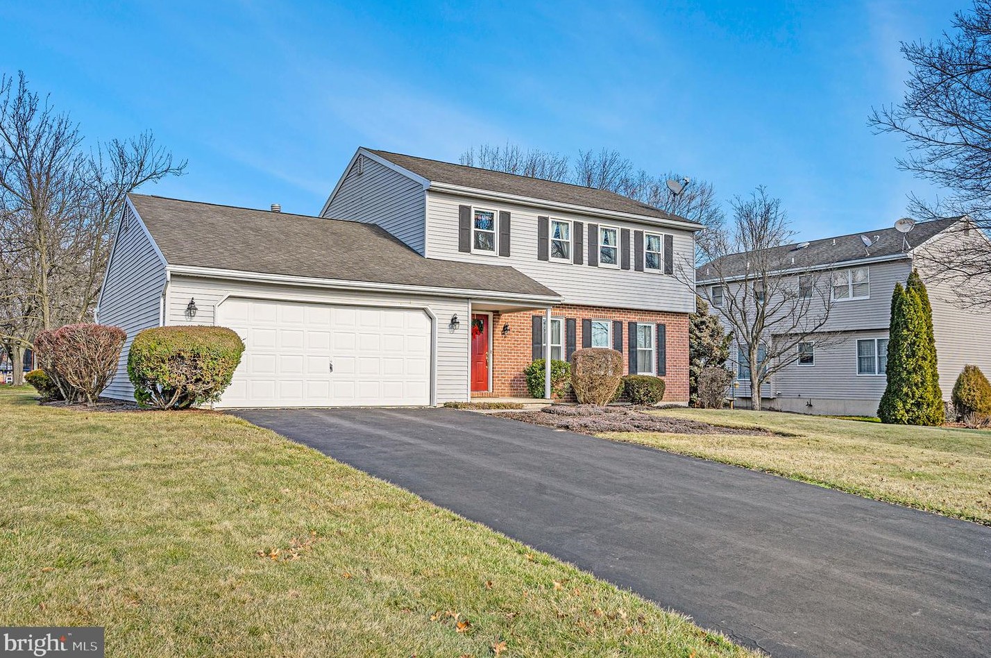 105 Colt St, Reading, PA 19608-9589