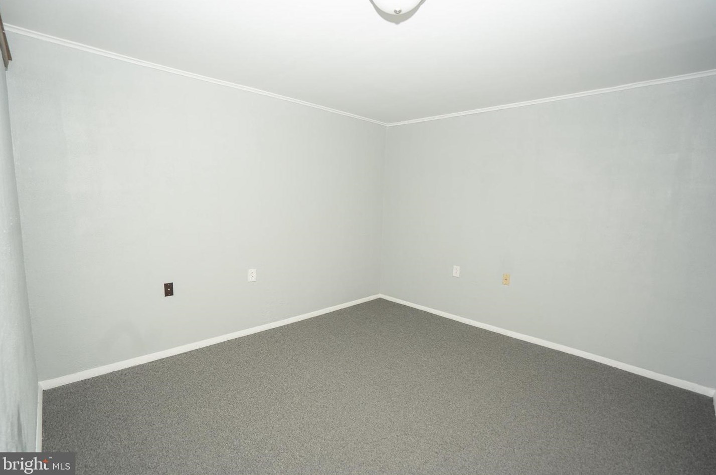 1530 Kramer Ave, Reading, PA 19606