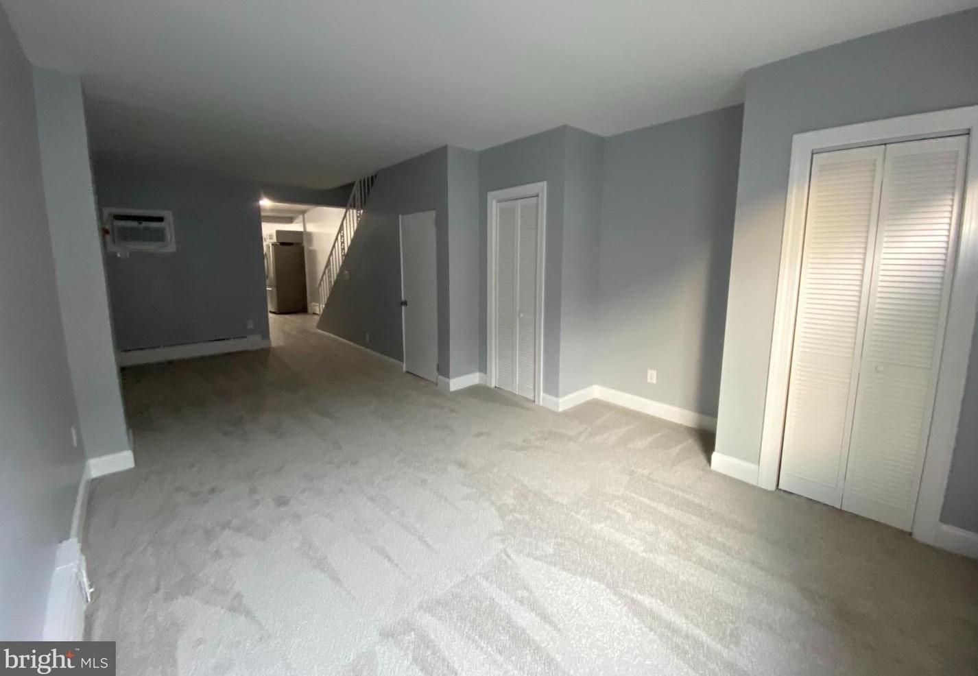 915 Buttonwood St, Reading, PA 19604-2805