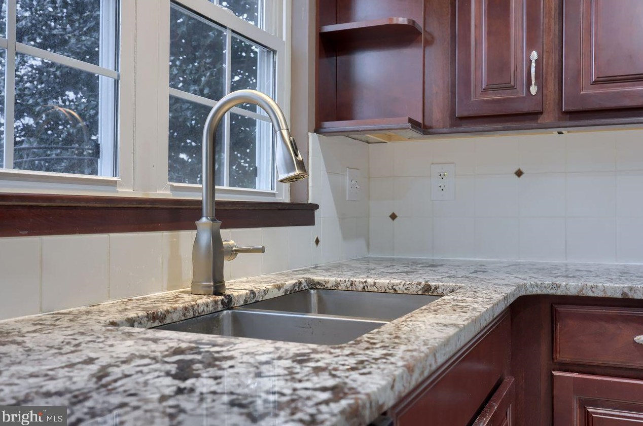 118 Lavender Ln, Reading PA  19610-1198 exterior