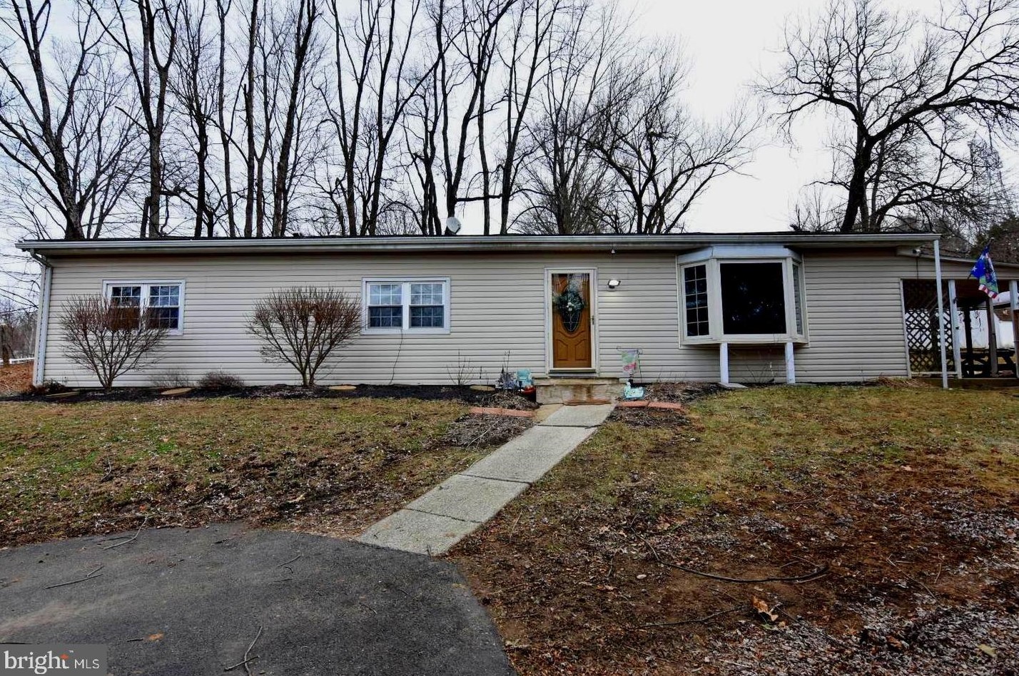 240 Washington Rd, Bechtelsville, PA 19505
