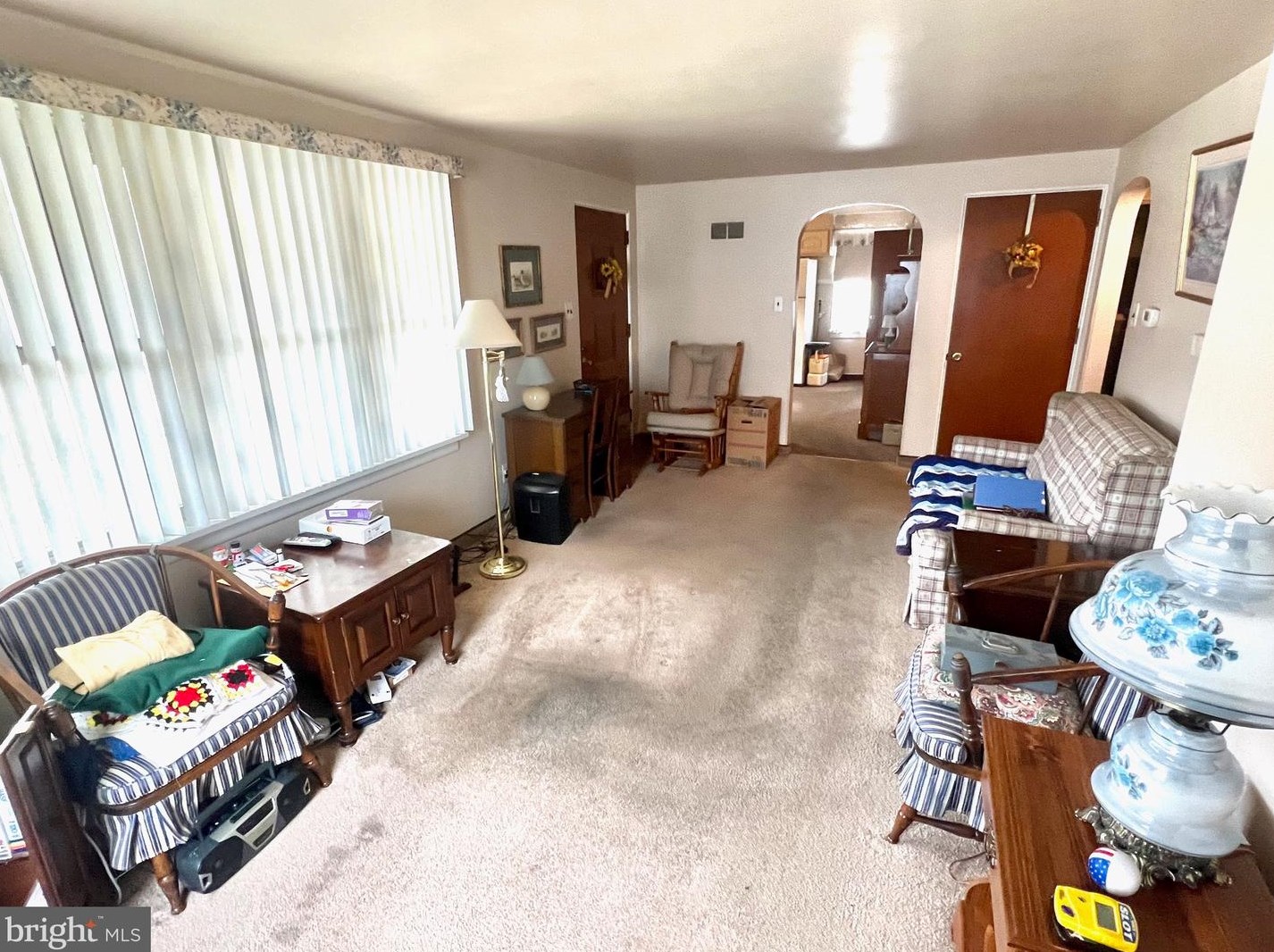 811 W Penn Ave, Robesonia, PA 19551
