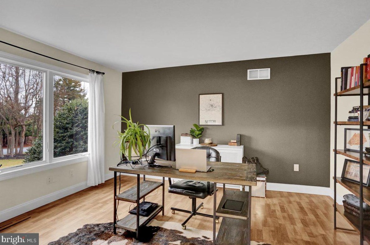 61 Shea Dr, Hummels Store PA  19540-9272 exterior