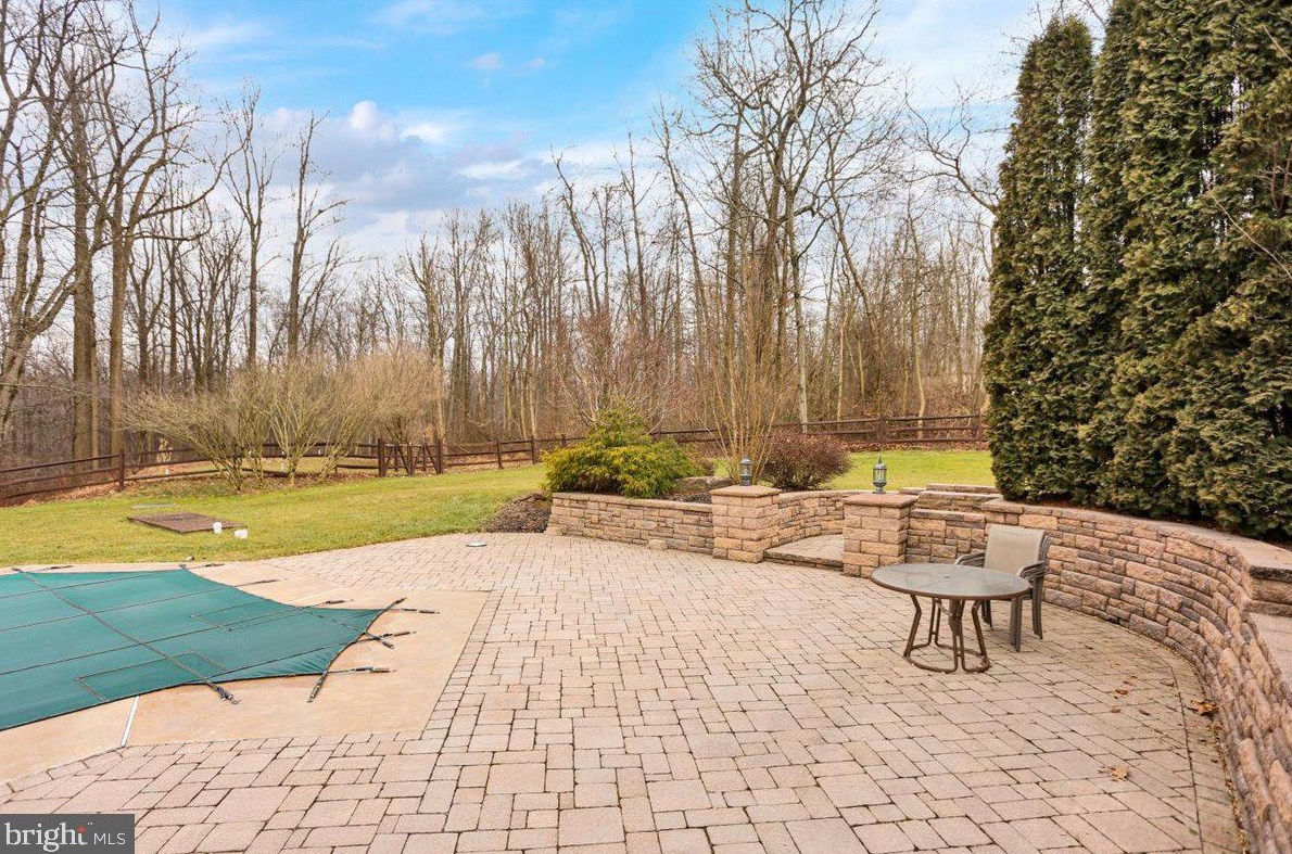 61 Shea Dr, Hummels Store PA  19540-9272 exterior