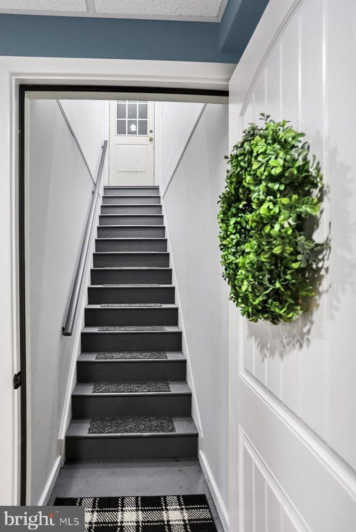 61 Shea Dr, Hummels Store PA  19540-9272 exterior