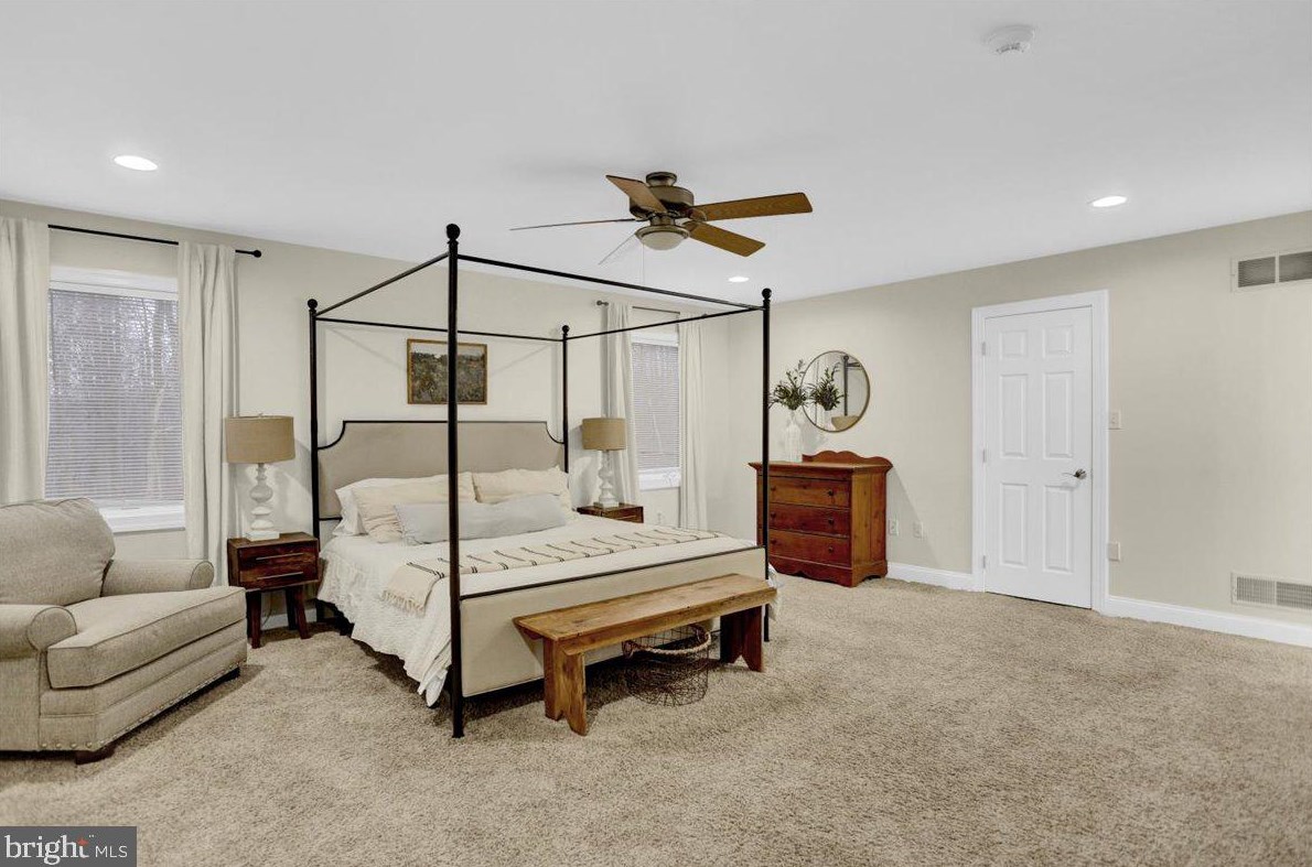 61 Shea Dr, Hummels Store PA  19540-9272 exterior