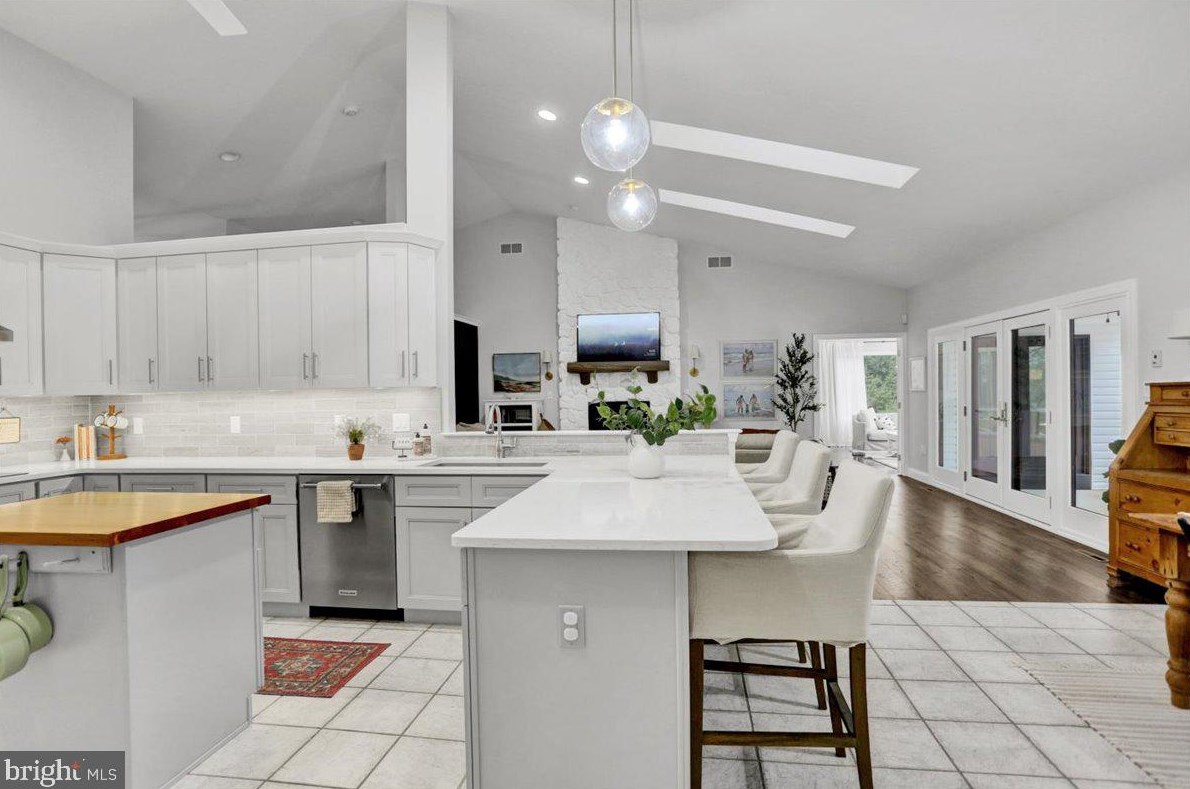 61 Shea Dr, Hummels Store PA  19540-9272 exterior