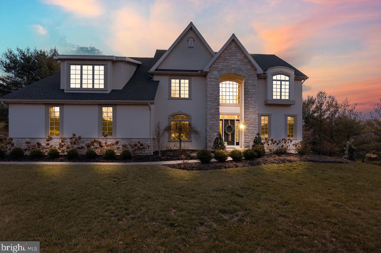 12 Fox Glen Dr, Reading, PA 19608-8816