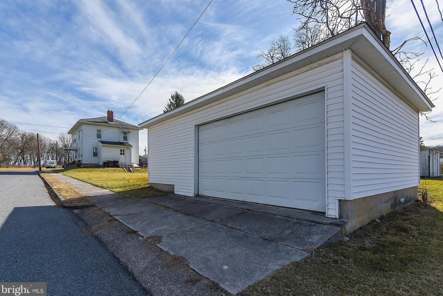 104 Reber St, Wernersville PA  19565-2131 exterior